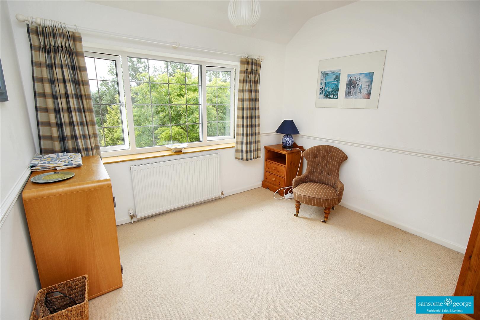 Fairway Avenue, Tilehurst, Reading